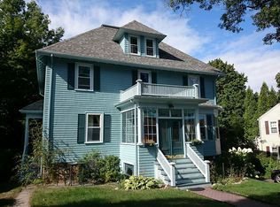 200 Mount Vernon St, West Roxbury, MA 02132