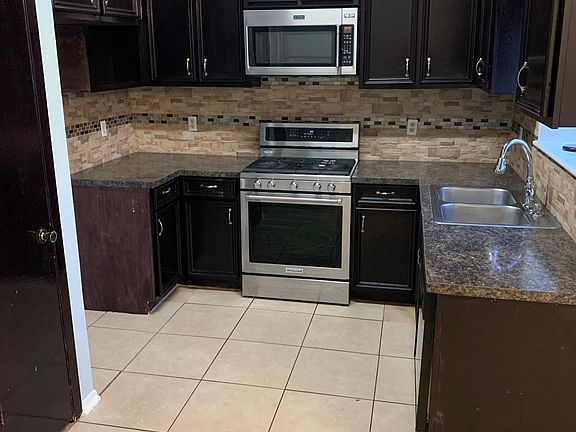 4th image of 4431 Field Meadow Dr