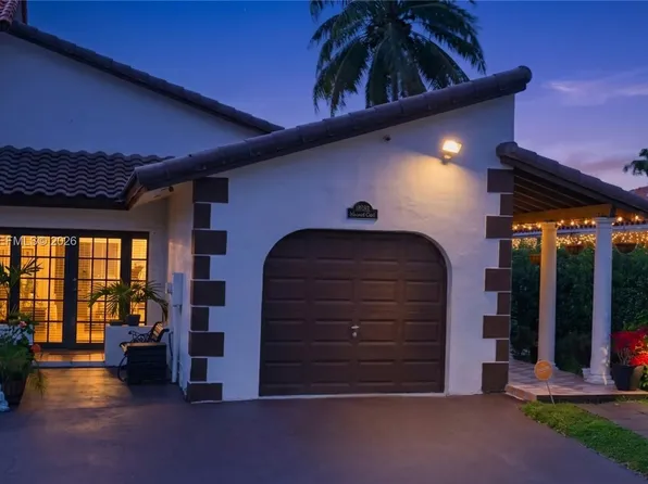 20166 W Oakmont Cir, Hialeah, FL 33015