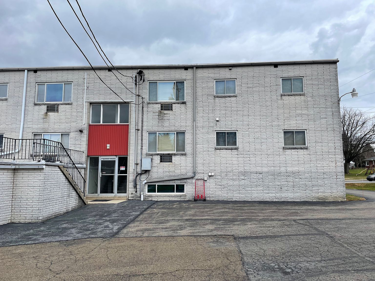 215 W 4th St APT 3, Quarryville, PA 17566 Zillow