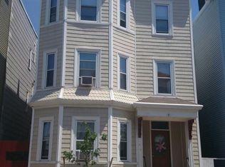 206 L St, South Boston, MA 02127
