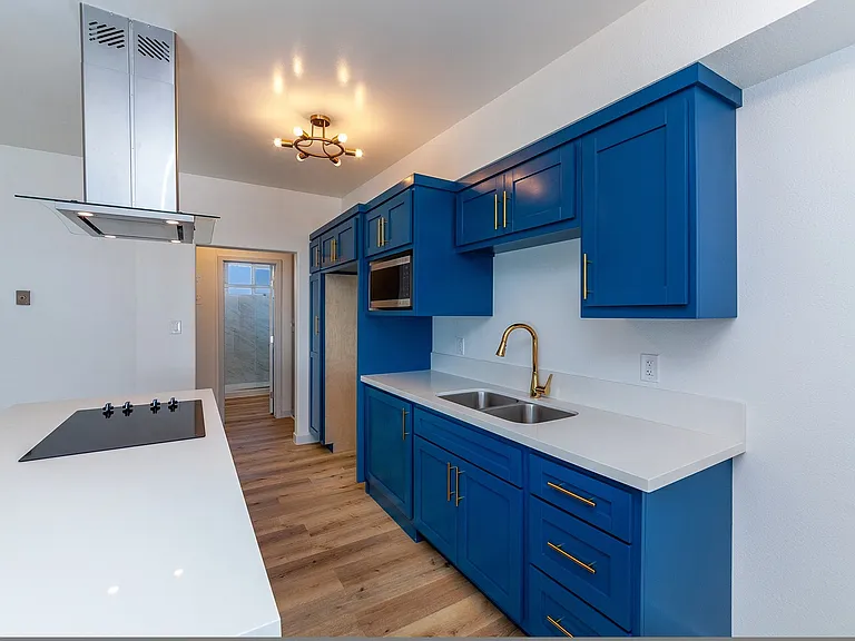 1955 Locust Ave #6 — Photo 9