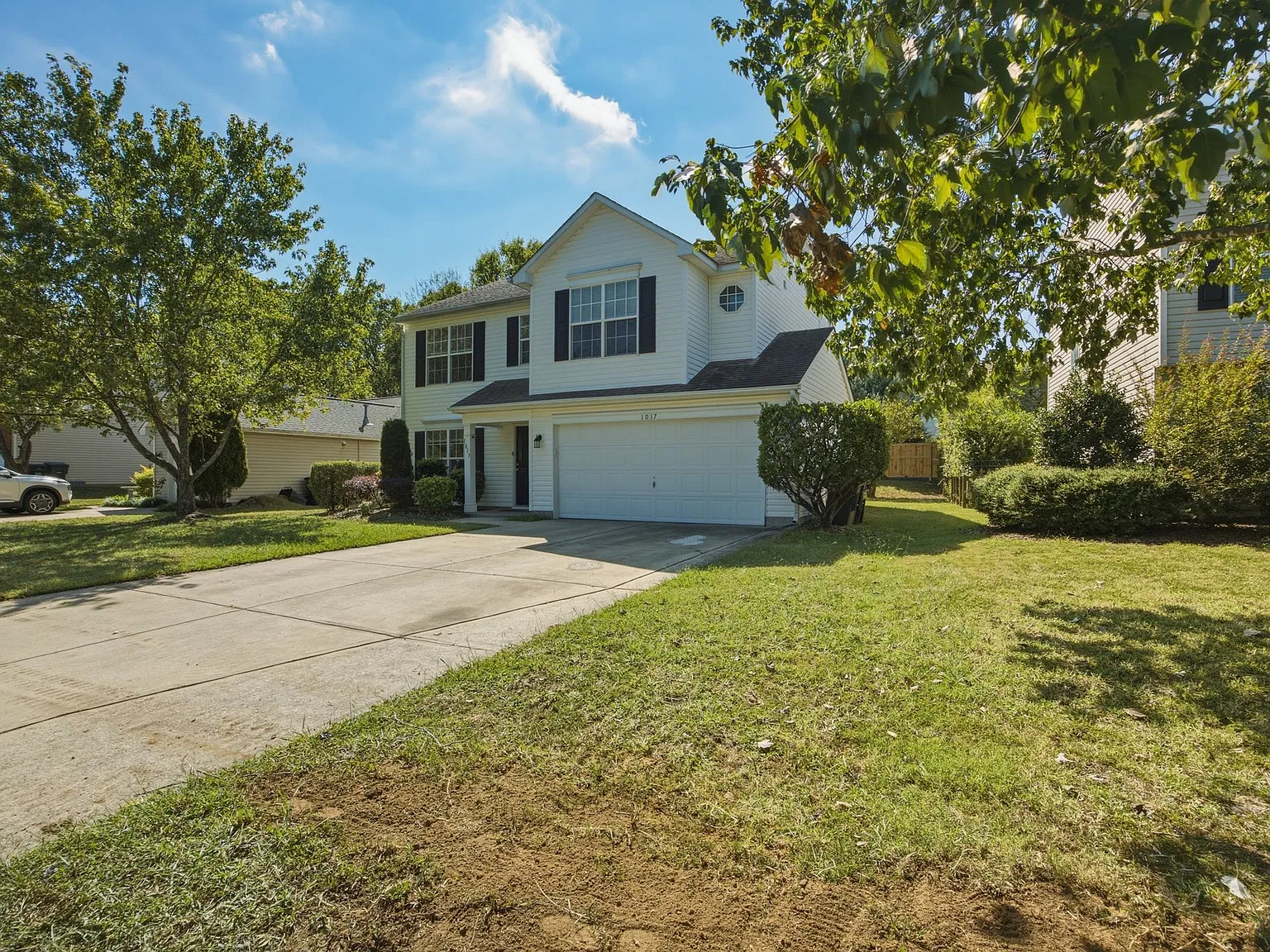 1017 Meadowbrook Lane — Photo 3