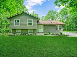 11 Maplebrook Ln, New Paltz, NY 12561