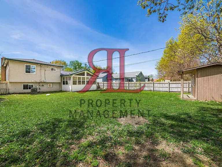 4922 Dunlap Rd — Photo 30