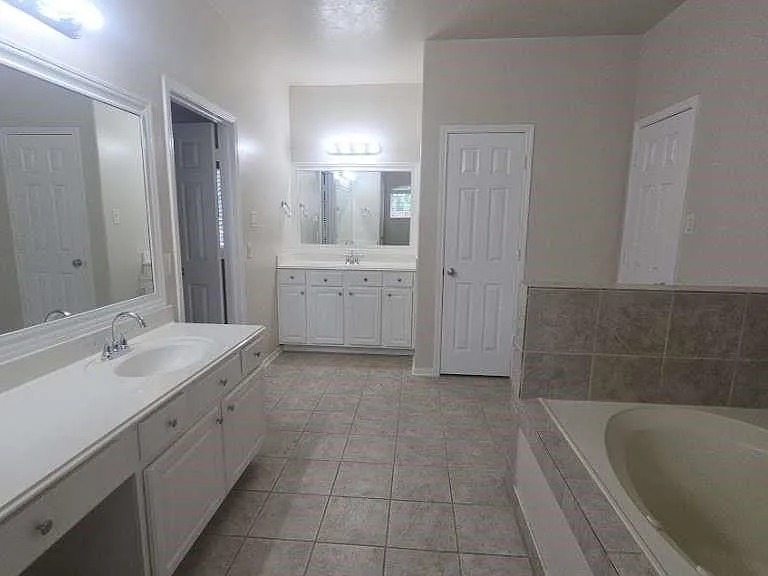 14902 Arvonshire Ct — Photo 16