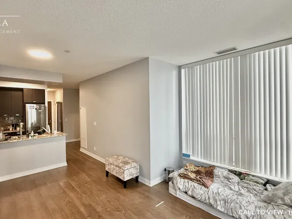 255 Village Green Sq, Toronto, ON