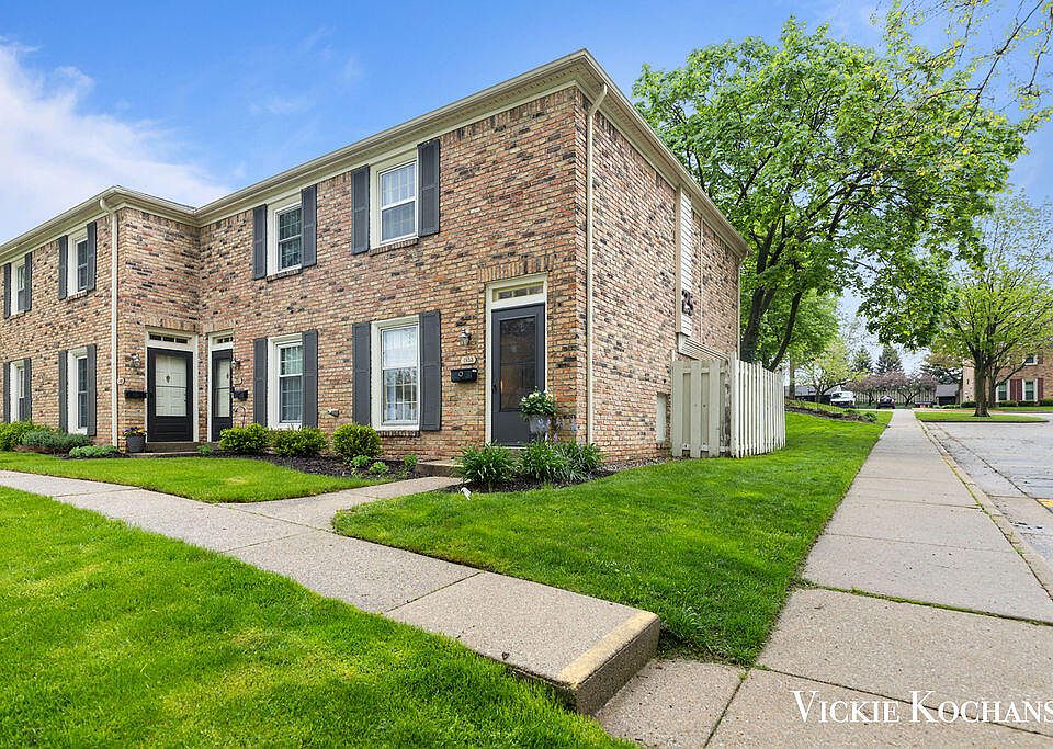 1st image of 1953 Georgetown Dr SE #220