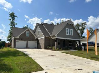 305 Cornwall Dr, Maylene, AL 35114