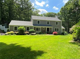 131 Mariomi Rd, New Canaan, CT 06840