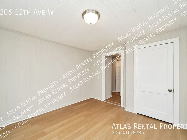 2206 12th Ave W — Photo 10
