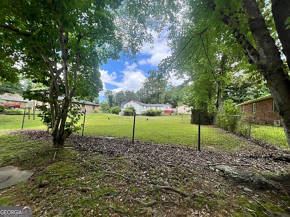 4th image of 3875 Branch Dr SW