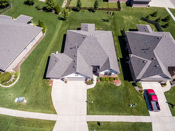3rd image of 9746 Scotch Pine Dr