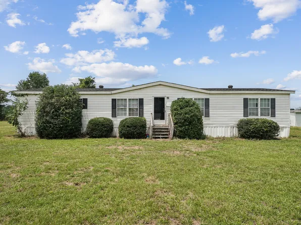 1518 Cobblestone Dr, Kinston, NC 28504