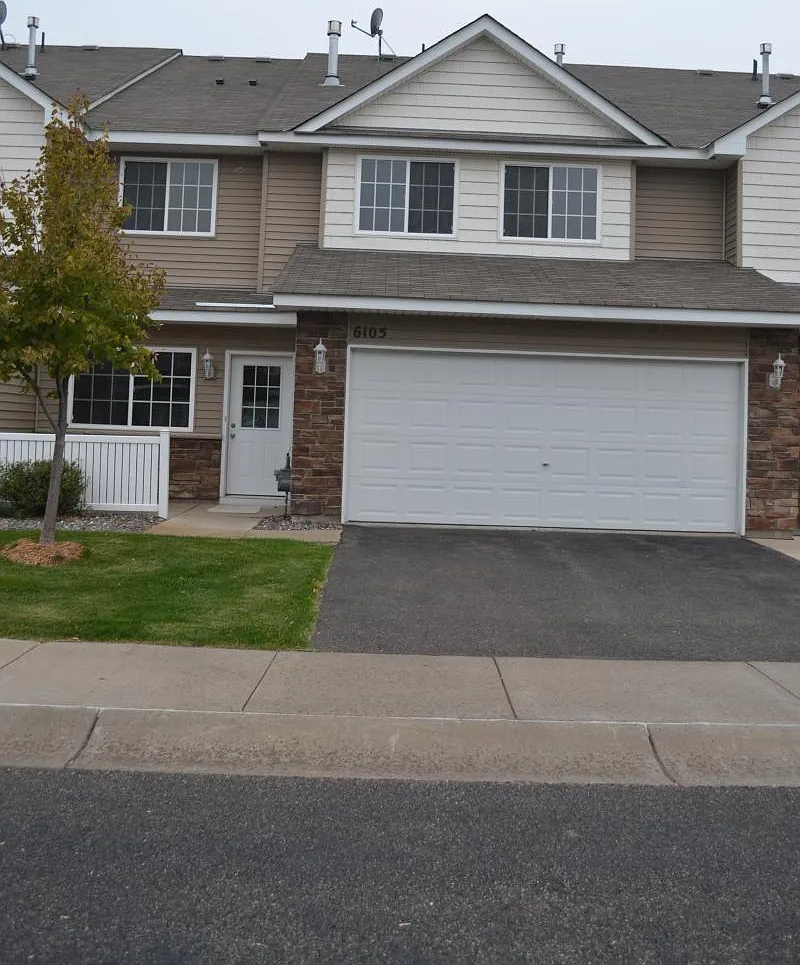 6105 Maclynn Avenue NE — Photo 1