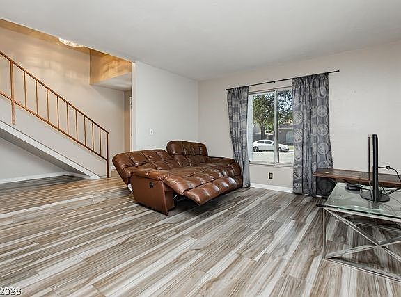 3rd image of 5436 El Roble Ct
