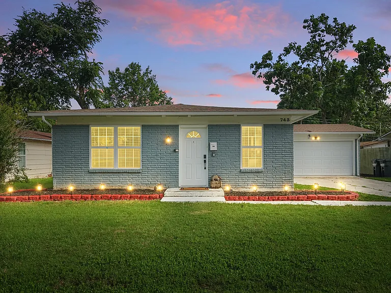 743 Greenhaven Dr — Photo 36