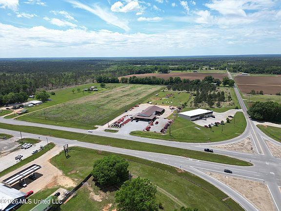 5th image of 10 Ac Hwy #63