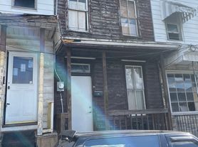 34 W South St, Mahanoy City, PA