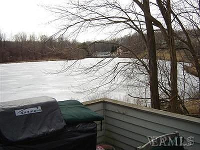 3rd image of 81 Fox Run #81