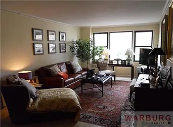Rented by Warburg