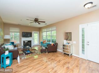 8660 Willow Leaf Ln, Odenton, MD 21113