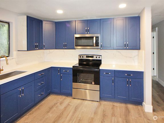 5th image of 18612 65th Street E