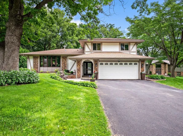 754 Torchwood Cir, New Brighton, MN 55112
