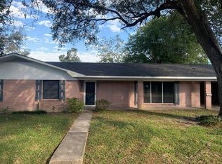 811 Park Ave, Breaux Bridge, LA 70517