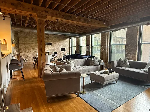 420 W Grand Ave #3E Photo 1