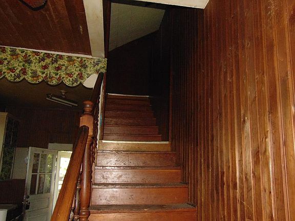 2nd image of 1021 Pearl River Ave
