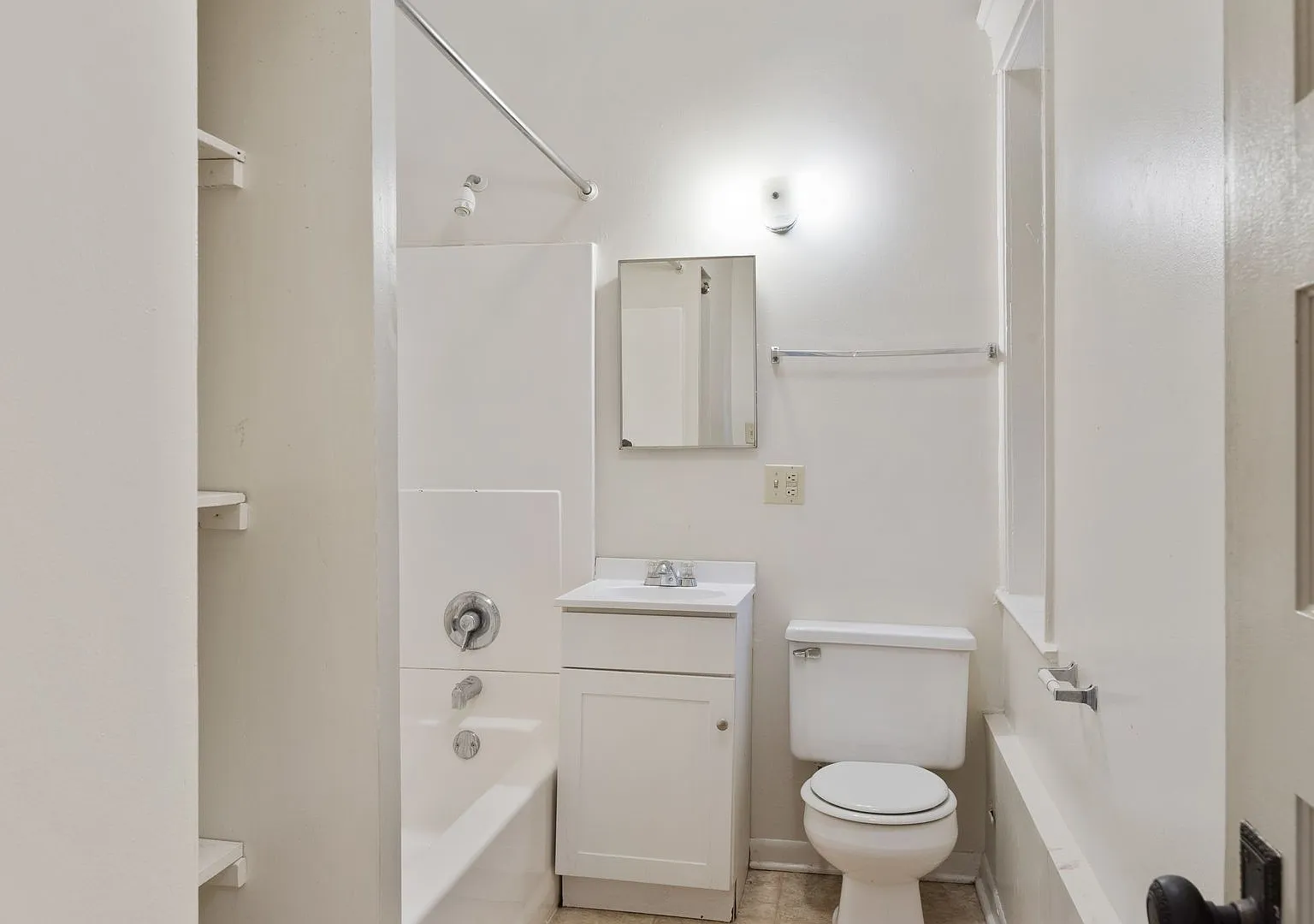 The Kenmore — Photo 2