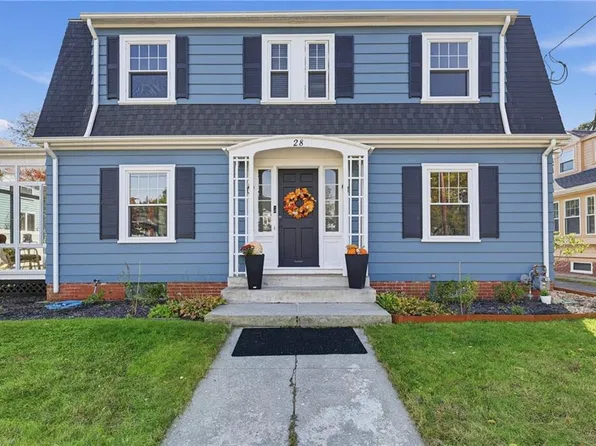 28 Moorland Ave, Cranston, RI 02905