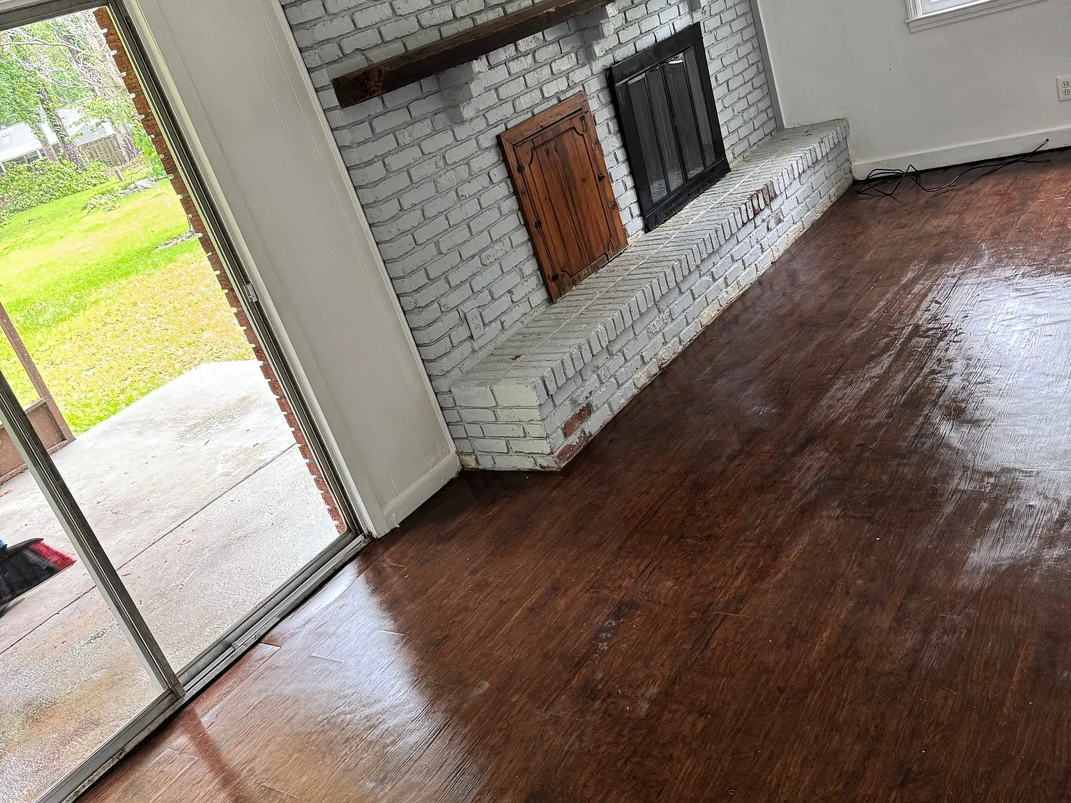 Charming 3 Bed/1 Bath Single Family Home in Savannah, GA - Available 6/15 - $1800 — Photo 2