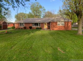 6 Karen Dr, Springfield, IL 62703