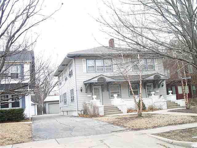 1st image of 327 S Belmont St