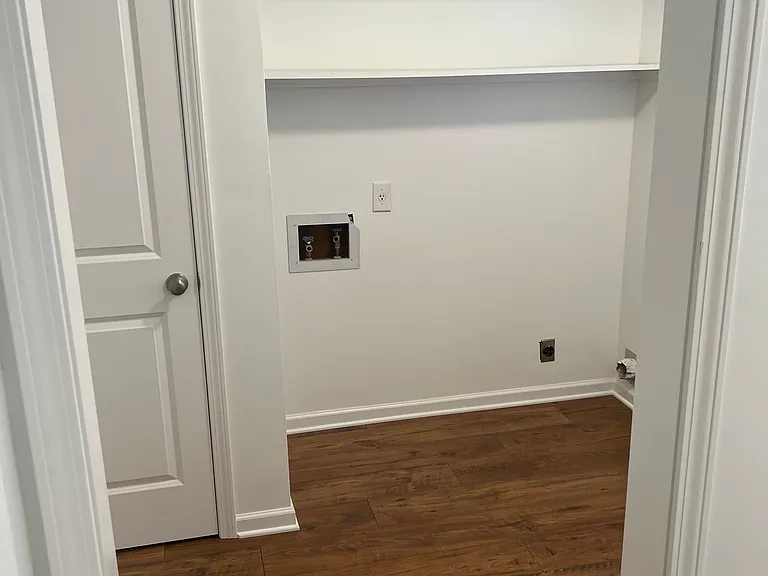 3308 Shelby St — Photo 9