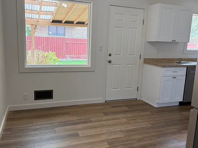 809 Mountain View Dr — Photo 7
