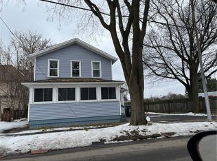 32 Grape St, Rochester, NY 14608