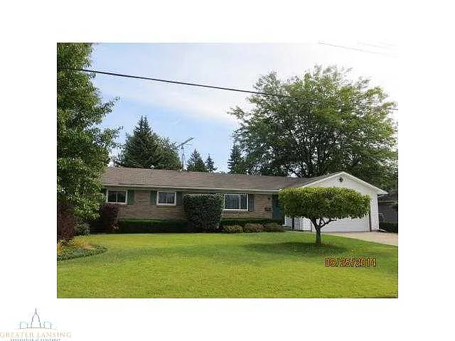 403 S Traver St photo 1