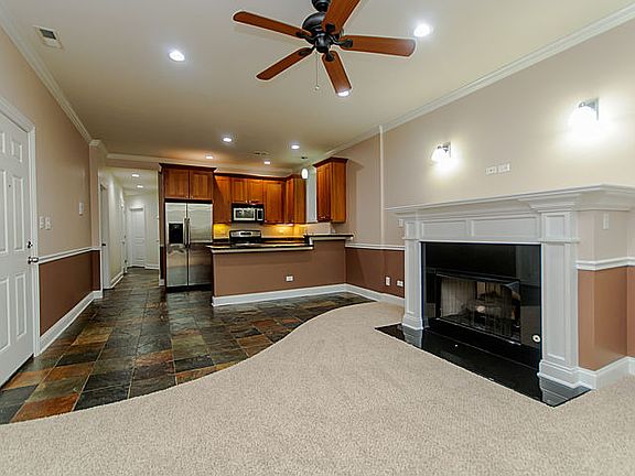5th image of 4222 S King Dr #1S