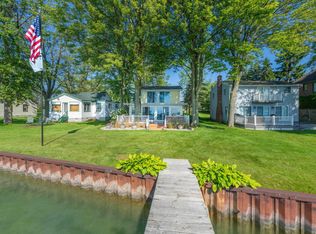 4348 S Channel Dr, Harsens Island, MI 48028