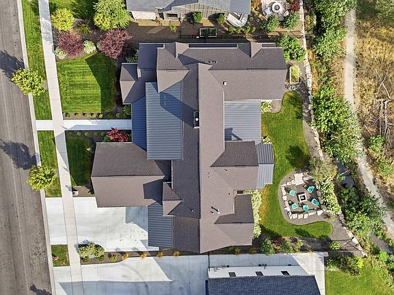 5th image of 1836 S Riparian Way