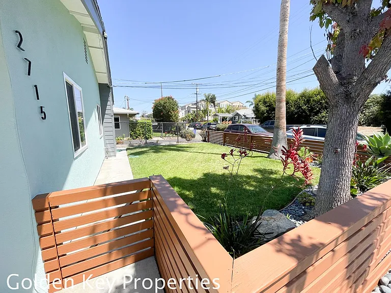 2715 Madison St #3 — Photo 2