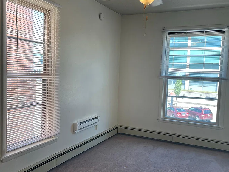 213 Iowa Ave #4 — Photo 5