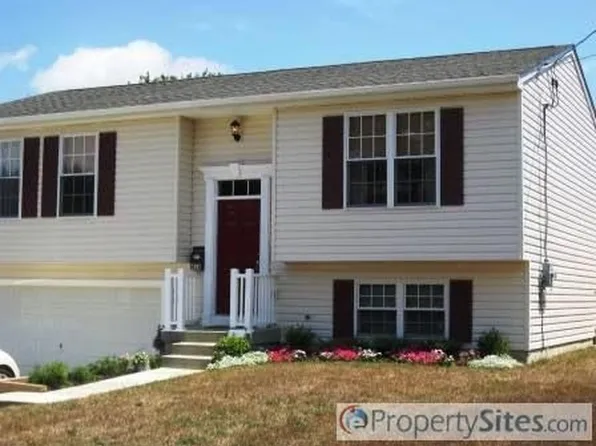 414 Belvedere Dr, Charles Town, WV 25414
