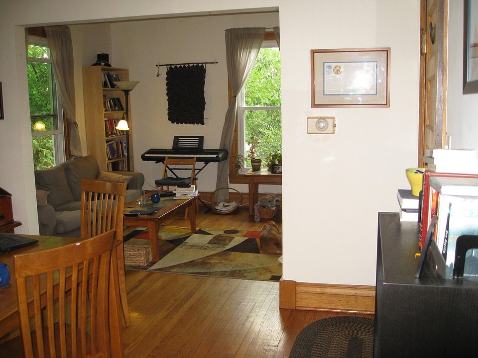 1st image of 421 Sherman Ave #2