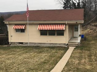 225 Church St, Old Forge, PA 18518