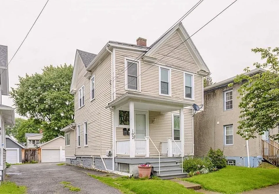 102 Gregory St #2