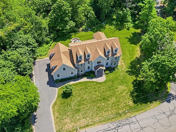 2nd image of 110 Rockmeadow Rd